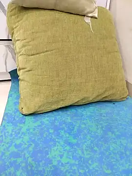 Snapshot of indianbulldelhi chatting on December 5, 8:55 am indianbulldelhi online show from December 5, 8:55 am