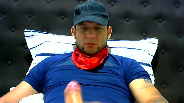 Snapshot of altenori112 chatting on January 23, 1:02 pm altenori112 online show from January 23, 1:02 pm