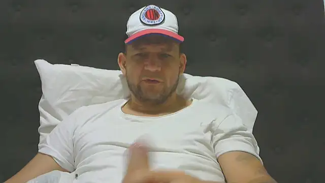 Snapshot of altenori112 chatting on February 10, 2:48 pm altenori112 online show from February 10, 2:48 pm