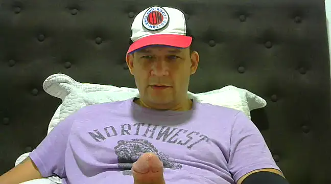 Snapshot of altenori112 chatting on February 17, 12:10 am altenori112 online show from February 17, 12:10 am