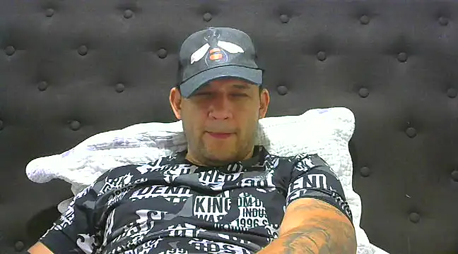 Snapshot of altenori112 chatting on February 22, 4:29 am altenori112 online show from February 22, 4:29 am