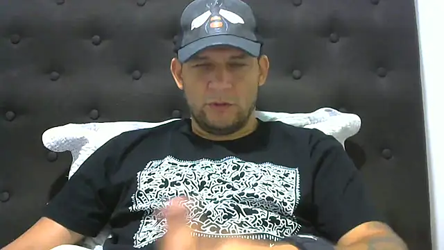 Snapshot of altenori112 chatting on March 14, 3:36 pm altenori112 online show from March 14, 3:36 pm