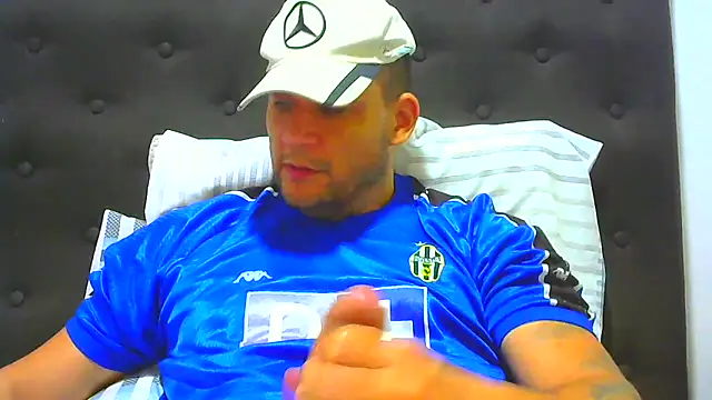 Snapshot of altenori112 chatting on September 30, 9:31 pm altenori112 online show from September 30, 9:31 pm