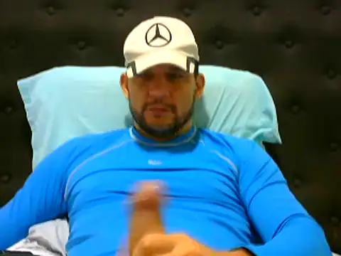 Snapshot of altenori112 chatting on October 13, 1:11 pm altenori112 online show from October 13, 1:11 pm