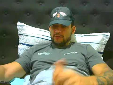 Snapshot of altenori112 chatting on October 17, 12:52 pm altenori112 online show from October 17, 12:52 pm