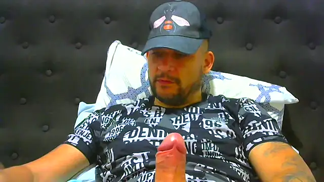 Snapshot of altenori112 chatting on October 23, 6:50 pm altenori112 online show from October 23, 6:50 pm