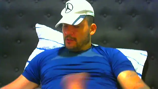 Snapshot of altenori112 chatting on November 7, 2:39 pm altenori112 online show from November 7, 2:39 pm