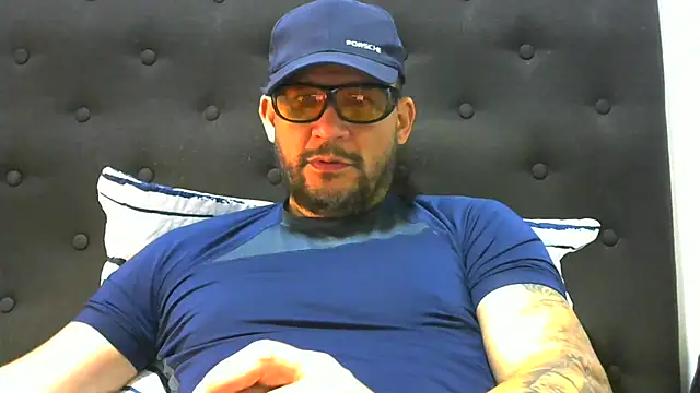 Snapshot of altenori112 chatting on November 26, 1:01 pm altenori112 online show from November 26, 1:01 pm