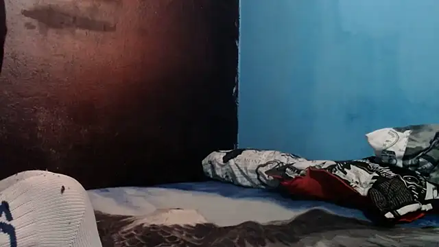 Snapshot of dannnyhot24 chatting on March 22, 2:37 am dannnyhot24 online show from March 22, 2:37 am