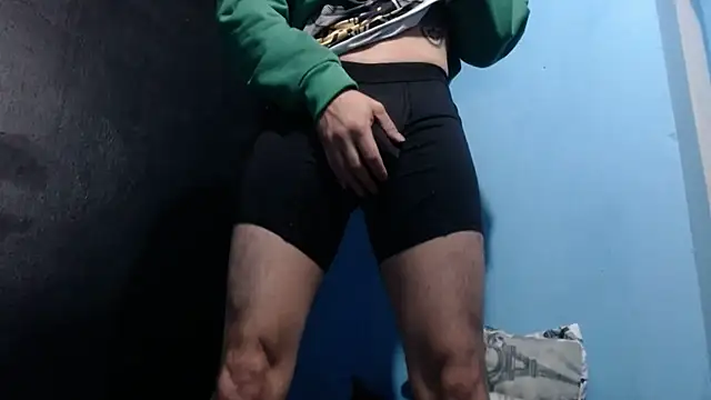 Snapshot of dannnyhot24 chatting on March 23, 6:26 am dannnyhot24 online show from March 23, 6:26 am