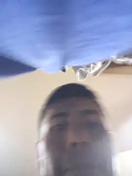 Snapshot of dannnyhot24 chatting on March 18, 1:58 pm dannnyhot24 online show from March 18, 1:58 pm