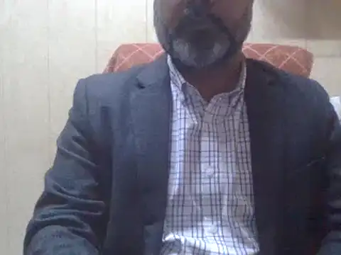Snapshot of hairymaster95 chatting on December 12, 10:13 am hairymaster95 online show from December 12, 10:13 am