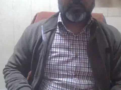 Snapshot of hairymaster95 chatting on December 28, 8:48 am hairymaster95 online show from December 28, 8:48 am