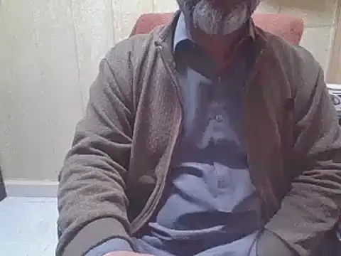 hairymaster95 online show from December 5, 4:10 am