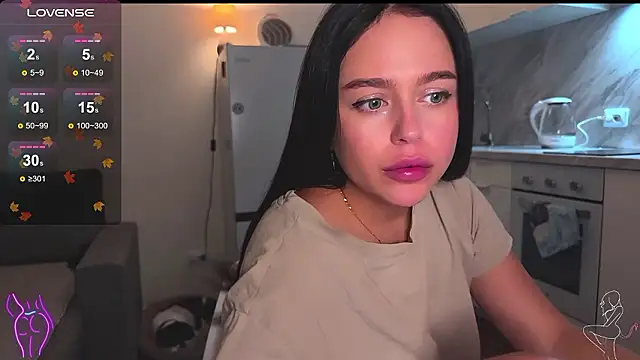 Megan Nilson online show from December 5, 4:31 am