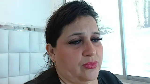 Kerly Doll online show from November 15, 4:25 pm