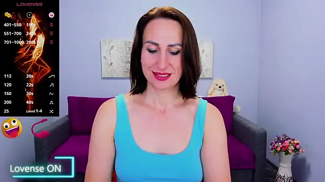 Nia Smithh online show from October 24, 5:48 am