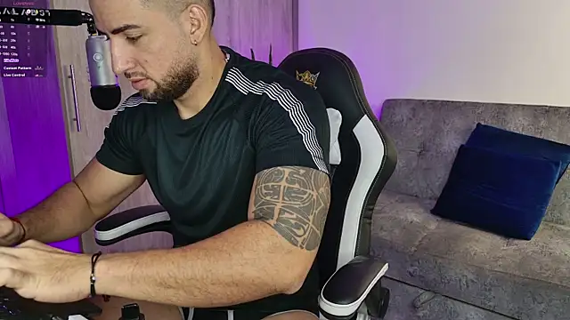 mr david cox online show from February 13, 1:26 pm