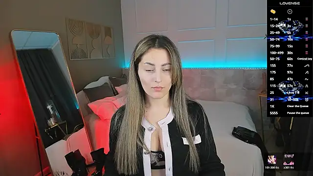 Snapshot of KylieMellow chatting on March 31, 1:22 pm KylieMellow online show from March 31, 1:22 pm