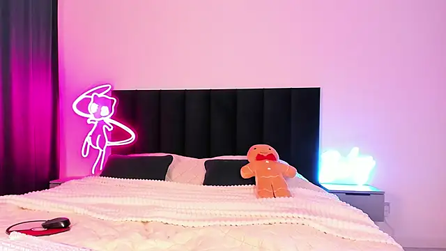 Snapshot of wow_lovie chatting on December 23, 5:39 am wow lovie online show from December 23, 5:39 am