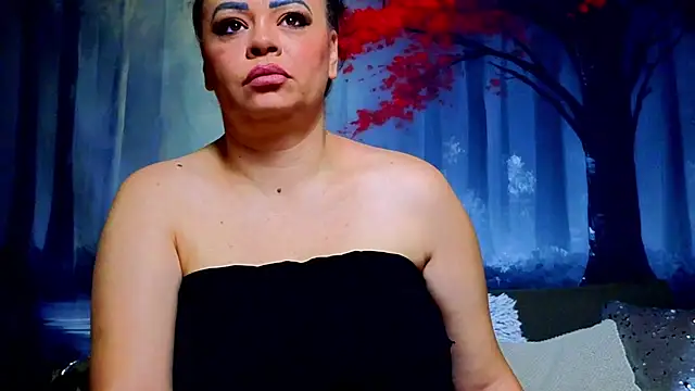 ElizabethEven online show from February 8, 8:56 pm