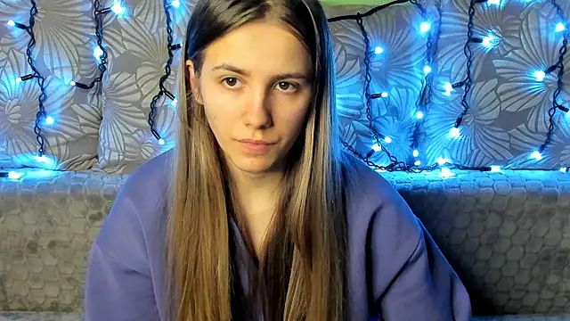 MaggieCake online show from December 15, 12:40 am