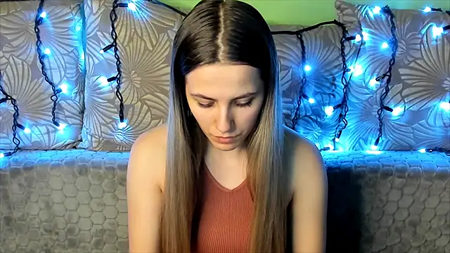 MaggieCake online show from January 23, 1:30 am