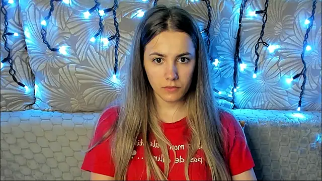 MaggieCake online show from July 13, 1:41 am