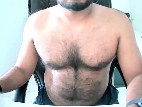 Snapshot of VINU26BLR chatting on November 13, 11:09 am VINU26BLR online show from November 13, 11:09 am