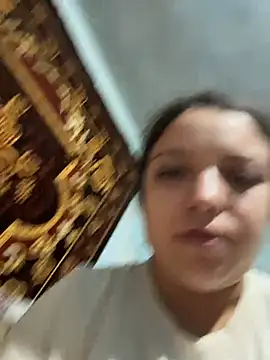 adelline online show from October 14, 5:25 pm