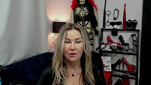 crystaLUX online show from January 23, 5:45 am