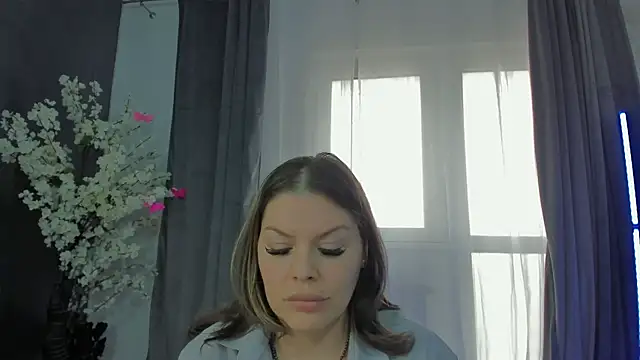 Raven Luna online show from December 5, 10:23 am