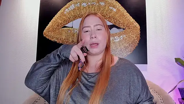 Snapshot of hannamartinn chatting on October 28, 3:47 pm hannamartinn online show from October 28, 3:47 pm