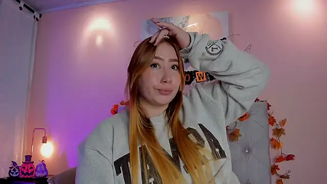 Snapshot of hannamartinn chatting on October 31, 1:39 am hannamartinn online show from October 31, 1:39 am