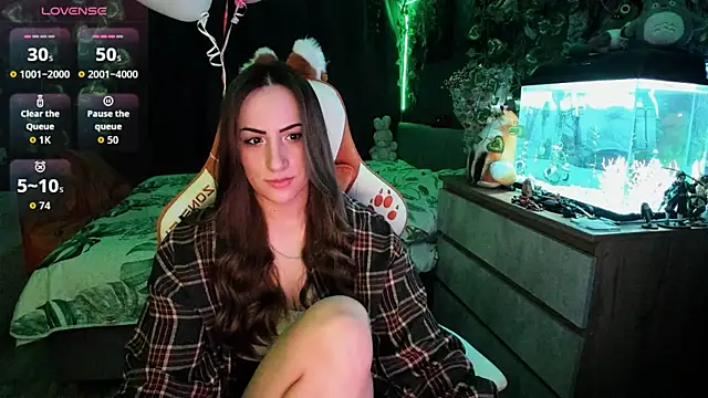 Selbi Paine online show from February 12, 4:40 am