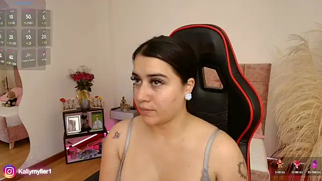 Snapshot of KallyMyller1 chatting on December 4, 7:56 pm KallyMyller1 online show from December 4, 7:56 pm