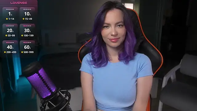 Snapshot of Emberella_ chatting on October 2, 4:14 pm Emberella  online show from October 2, 4:14 pm