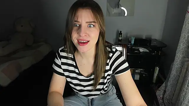 KindKristy online show from January 17, 6:04 am