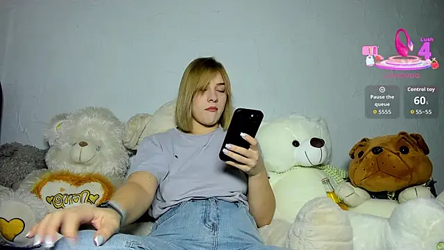 KindKristy online show from October 13, 5:18 am