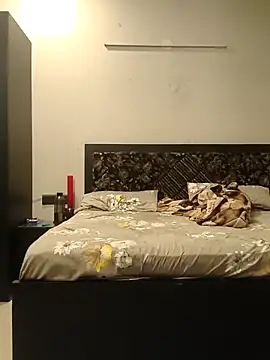 Harmanboy03 online show from April 13, 3:34 am