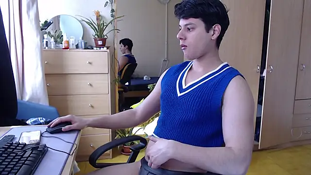 tomas boy20 online show from May 1, 12:32 pm