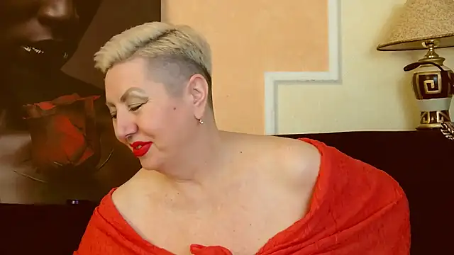 Snapshot of LadyPosh chatting on January 14, 10:12 pm LadyPosh online show from January 14, 10:12 pm