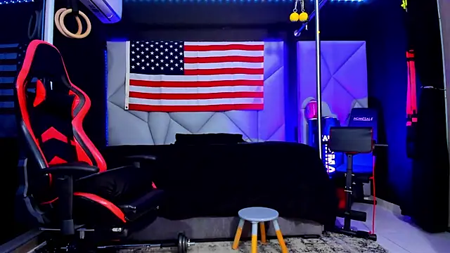 Snapshot of Aydenmiller96 chatting on September 13, 3:28 am Aydenmiller96 online show from September 13, 3:28 am