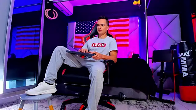 Snapshot of Aydenmiller96 chatting on September 16, 2:07 pm Aydenmiller96 online show from September 16, 2:07 pm