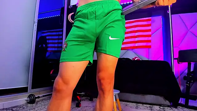 Snapshot of Aydenmiller96 chatting on September 23, 2:25 am Aydenmiller96 online show from September 23, 2:25 am