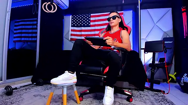 Snapshot of Aydenmiller96 chatting on September 28, 3:06 pm Aydenmiller96 online show from September 28, 3:06 pm