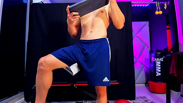 Snapshot of Aydenmiller96 chatting on October 26, 2:01 pm Aydenmiller96 online show from October 26, 2:01 pm