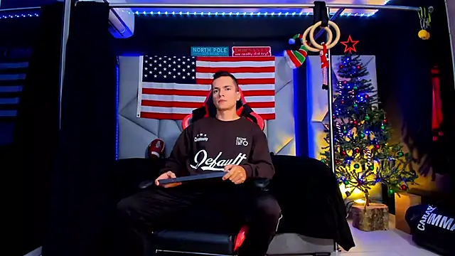 Snapshot of Aydenmiller96 chatting on January 6, 4:05 am Aydenmiller96 online show from January 6, 4:05 am