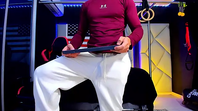 Snapshot of Aydenmiller96 chatting on January 10, 4:03 am Aydenmiller96 online show from January 10, 4:03 am