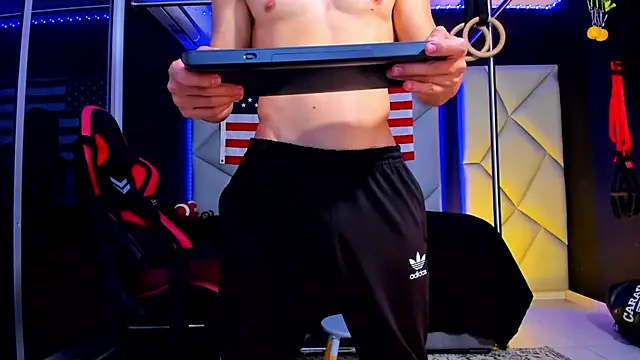 Snapshot of Aydenmiller96 chatting on January 14, 1:33 am Aydenmiller96 online show from January 14, 1:33 am